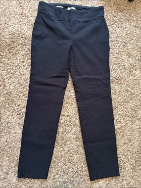 Van Heusen Women's Straight Leg Pants in Black